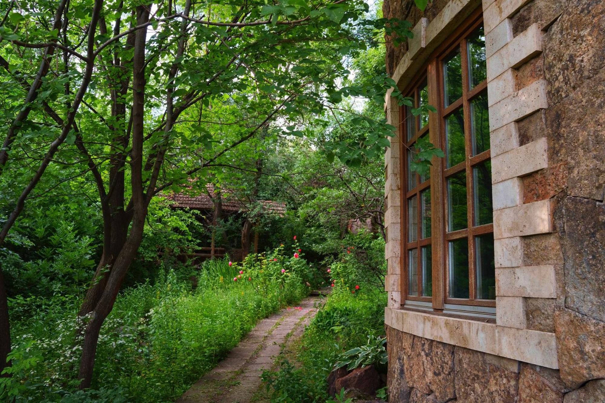 Ma Byurakan Extérieur photo